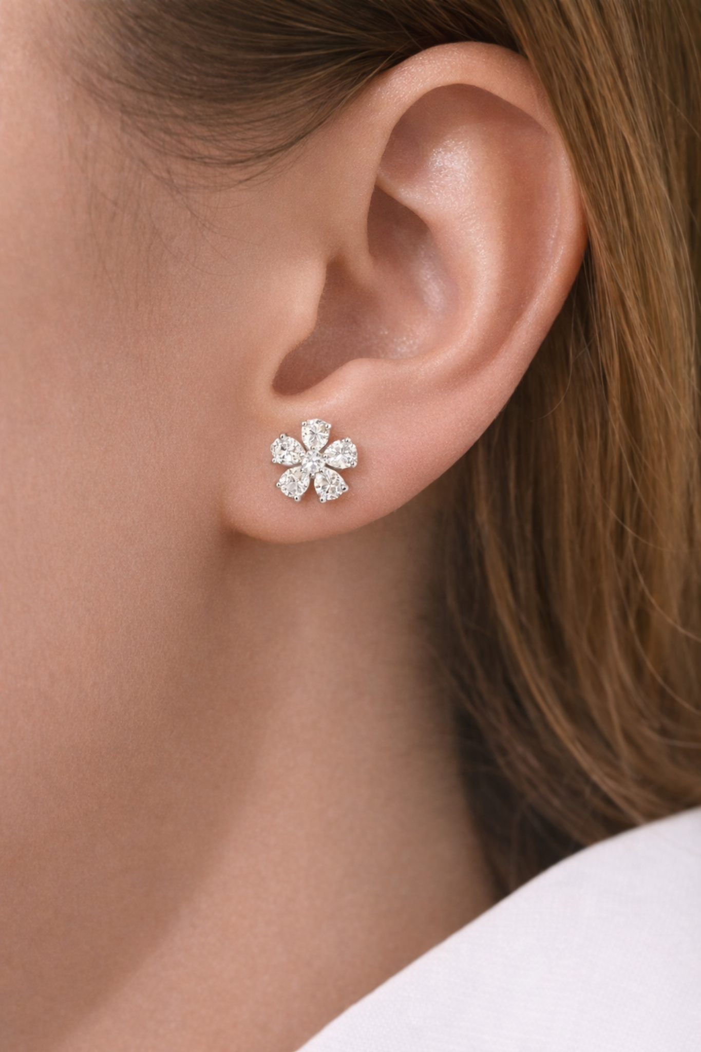Flower 0.21CT and 3.38CT Pear Lab Diamond Earring 14k Gold