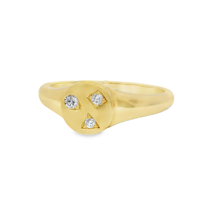 0.06CT Diamond Ring 14k Yellow Gold