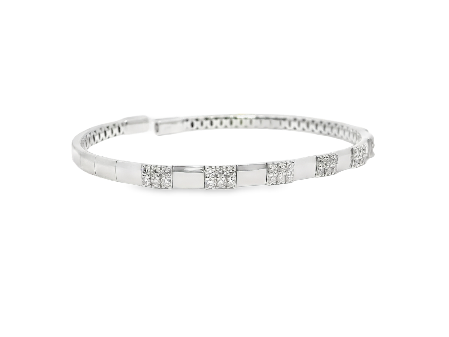 0.67CT Diamond Bangle 18k White Gold