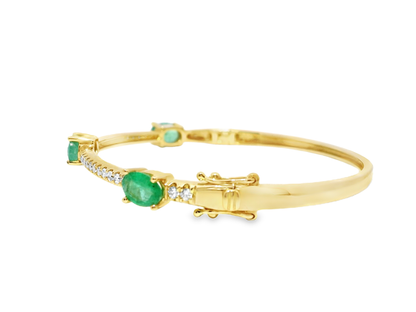 0.66Ct Diamond 2.00Ct Emerald Cut Bangle 14k Yellow Gold