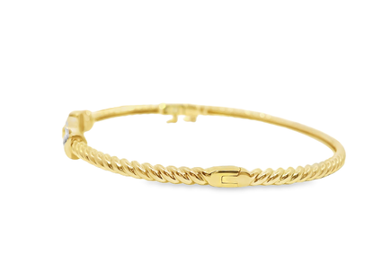 0.26Ct diamond Bangle 14k Yellow Gold