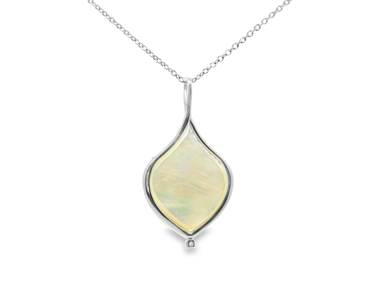 0.55CT Diamond with White MOP