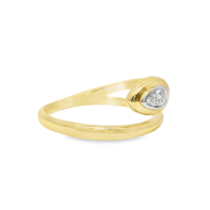 0.08CT Diamond Ring 14k Yellow Gold