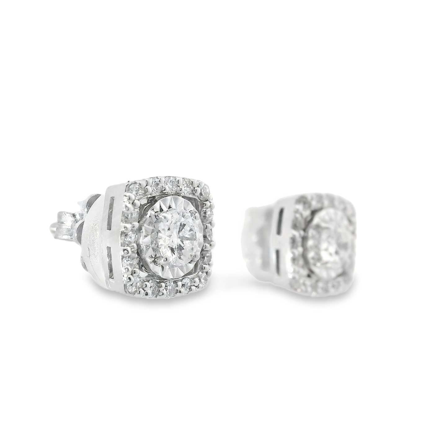 0.71CT Diamond 14k White Gold Stud Earrings