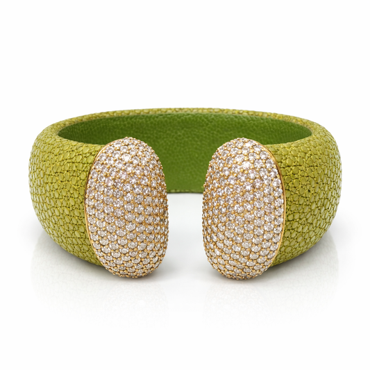 Stingray Bangle 6.57CT Diamonds 14K Yellow Gold ￼