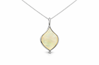 0.55CT Diamond with White MOP