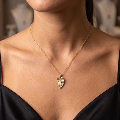 0.09CT Diamond Pendant 14k Yellow Gold