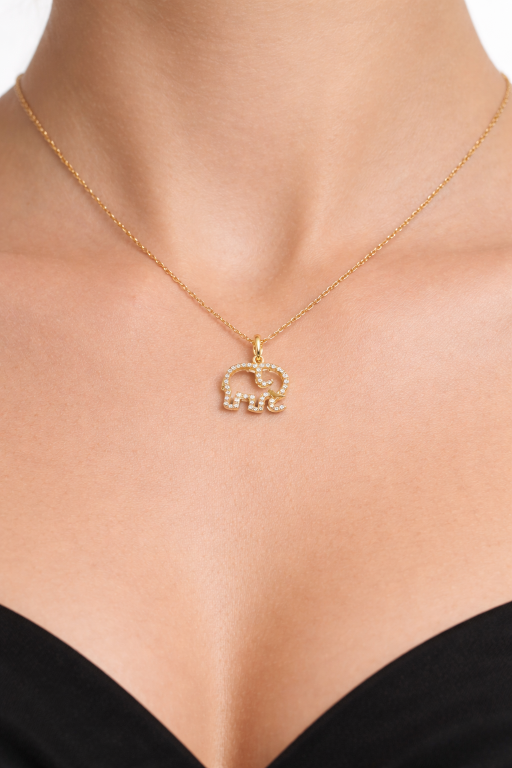 0.17CT Diamond Elephant Pendant 14k Yellow Gold