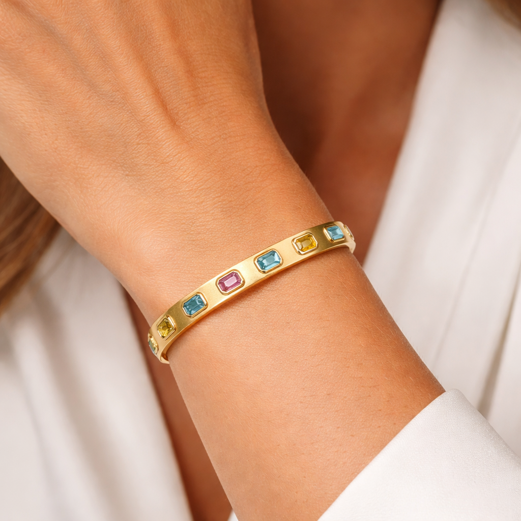 3.25CT Mixed Sapphire Bangle 18k Yellow Gold