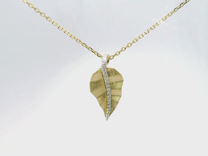 0.09CT Diamond Pendant 14k Yellow Gold