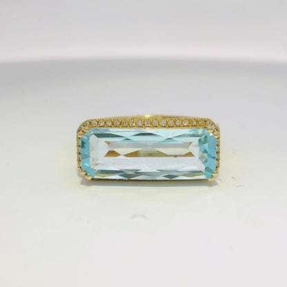 0.14CT Diamond and 4.40CT Light Blue Topaz Ring 14K Yellow Gold