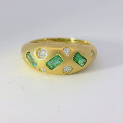 0.21CT Diamond and 0.81CT Emerald Ring 14K Yellow Gold