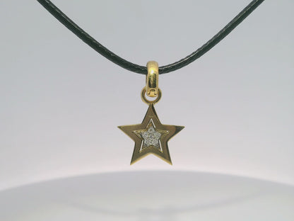 0.07CT Star Charm Pendnat 18k Yellow Gold